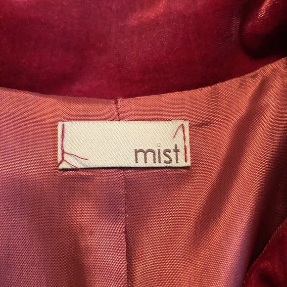 Vintage velour plum color 3/4 sleeve fitted blazer - Picture 3 of 4